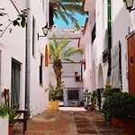 Con Licencia En * Sitges