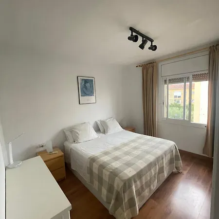 Con Licencia En Сиджес