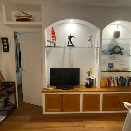 דירה Con Licencia En סיטגס