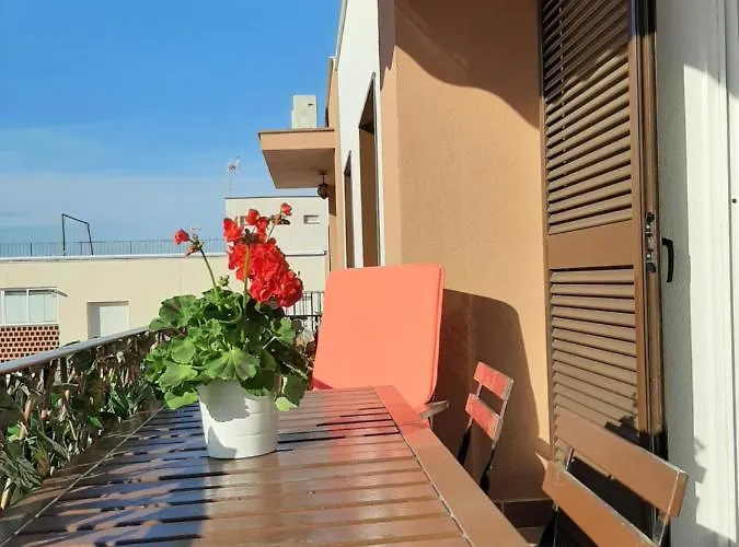 Con Licencia En * Sitges