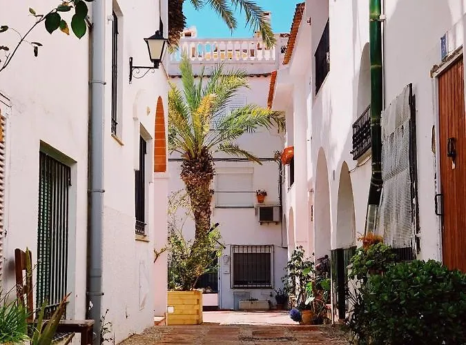 Con Licencia En * Sitges